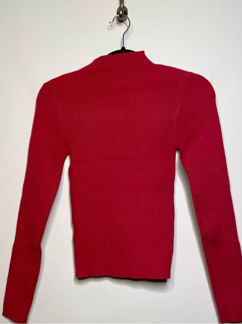 FARM Rio Red Ribbed Long-Sleeve Crop Top - Picture 5 of 8